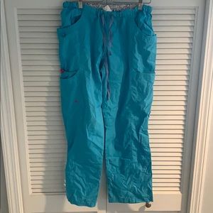 Peaches uniform life is peachy scrub pants. Size M